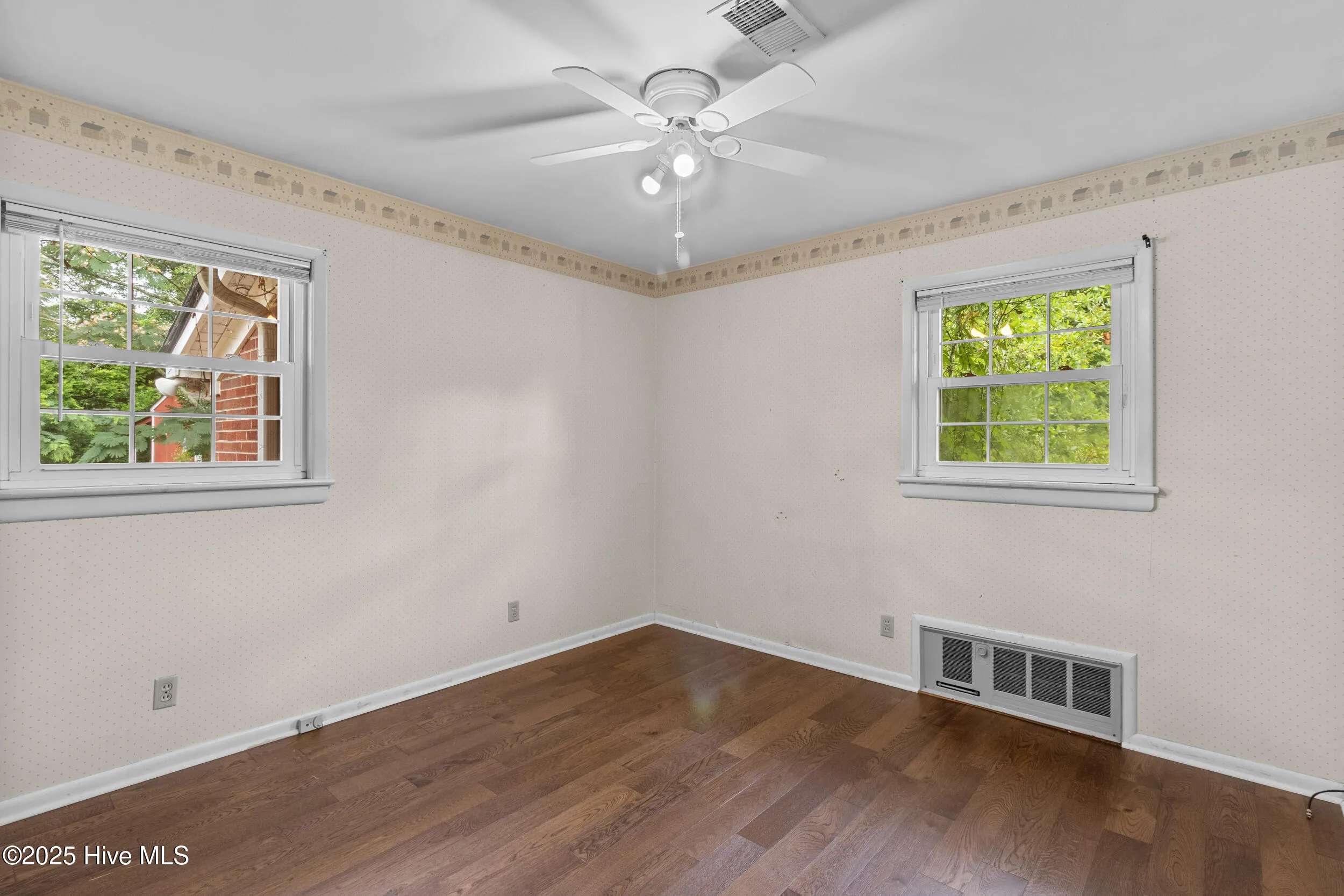 Wilmington, North Carolina 28405, United States, 3 Bedrooms Bedrooms, ,2 BathroomsBathrooms,Residential,Pending,157223