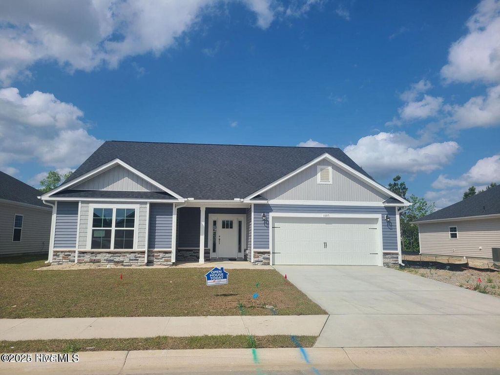 Photo of 1920 Caracara Drive, New Bern, NC 28560 (MLS # 100541530)