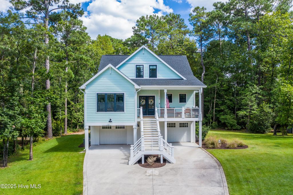 Photo of 118 Canvasback Point, Hampstead, NC 28443 (MLS # 100527833)