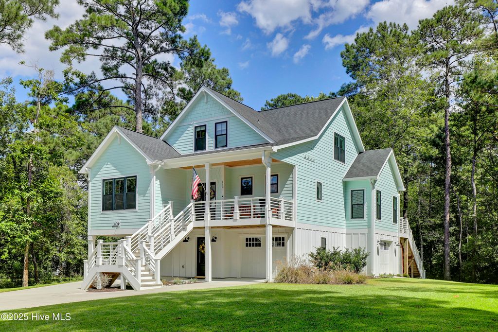 Photo of 118 Canvasback Point, Hampstead, NC 28443 (MLS # 100527833)
