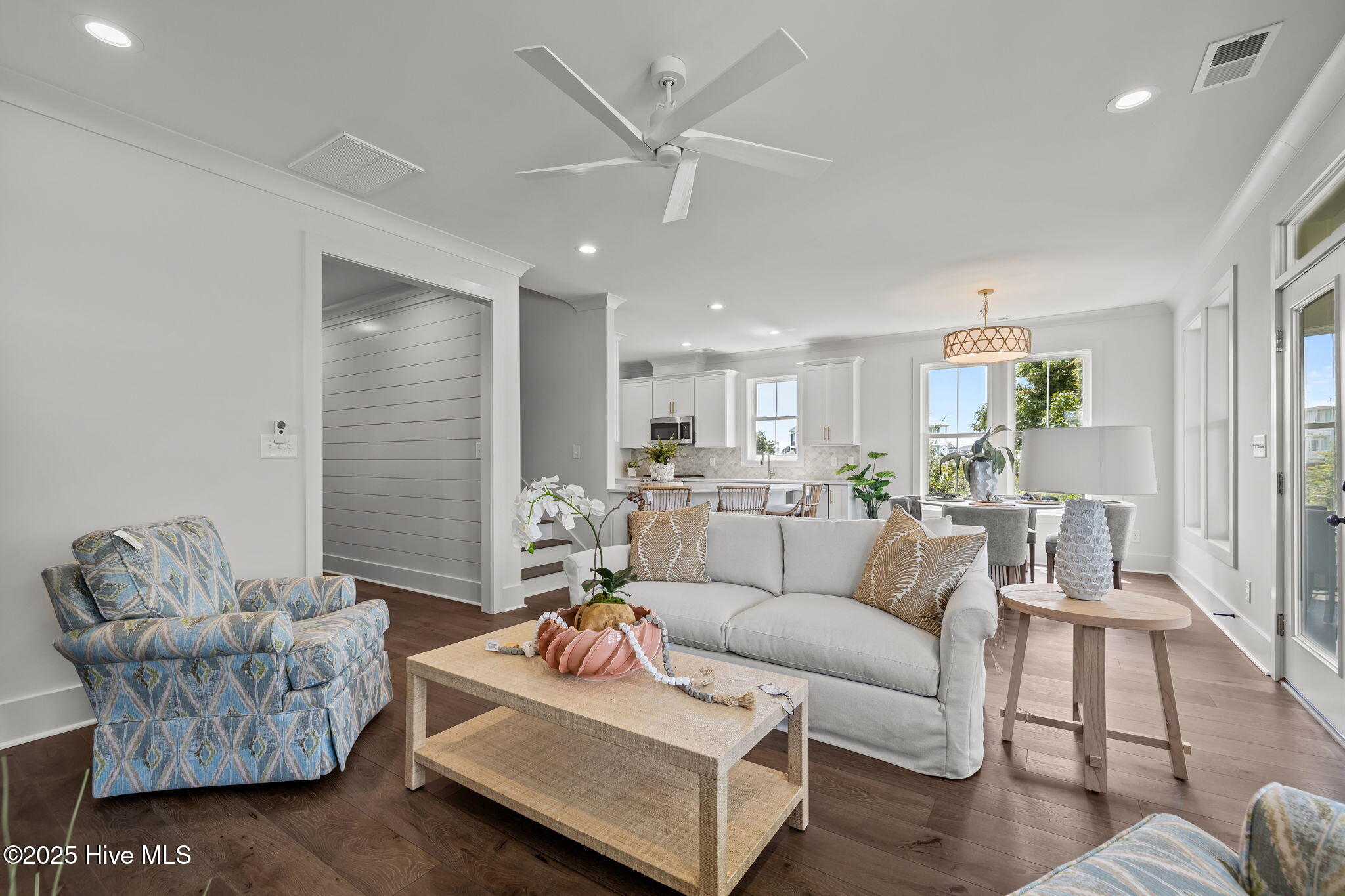 609 Cannonsgate Drive