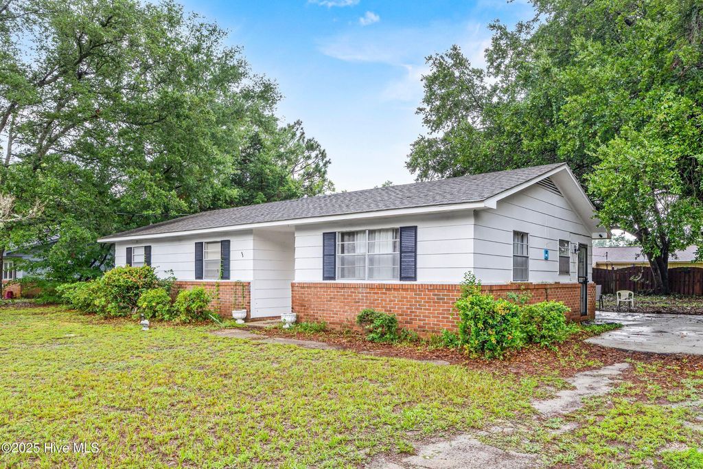 Photo of 241 Lancaster Road, Wilmington, NC 28409 (MLS # 100530217)