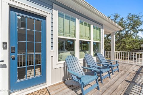 A home in Oak Island