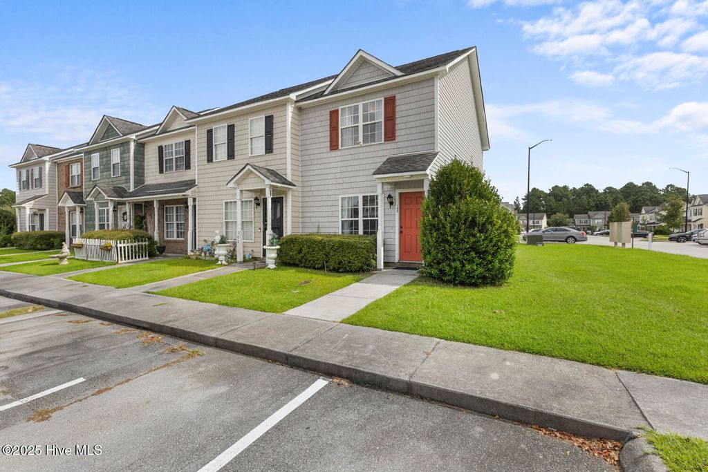 Photo of 100 Ashwood Drive, Jacksonville, NC 28546 (MLS # 100528048)