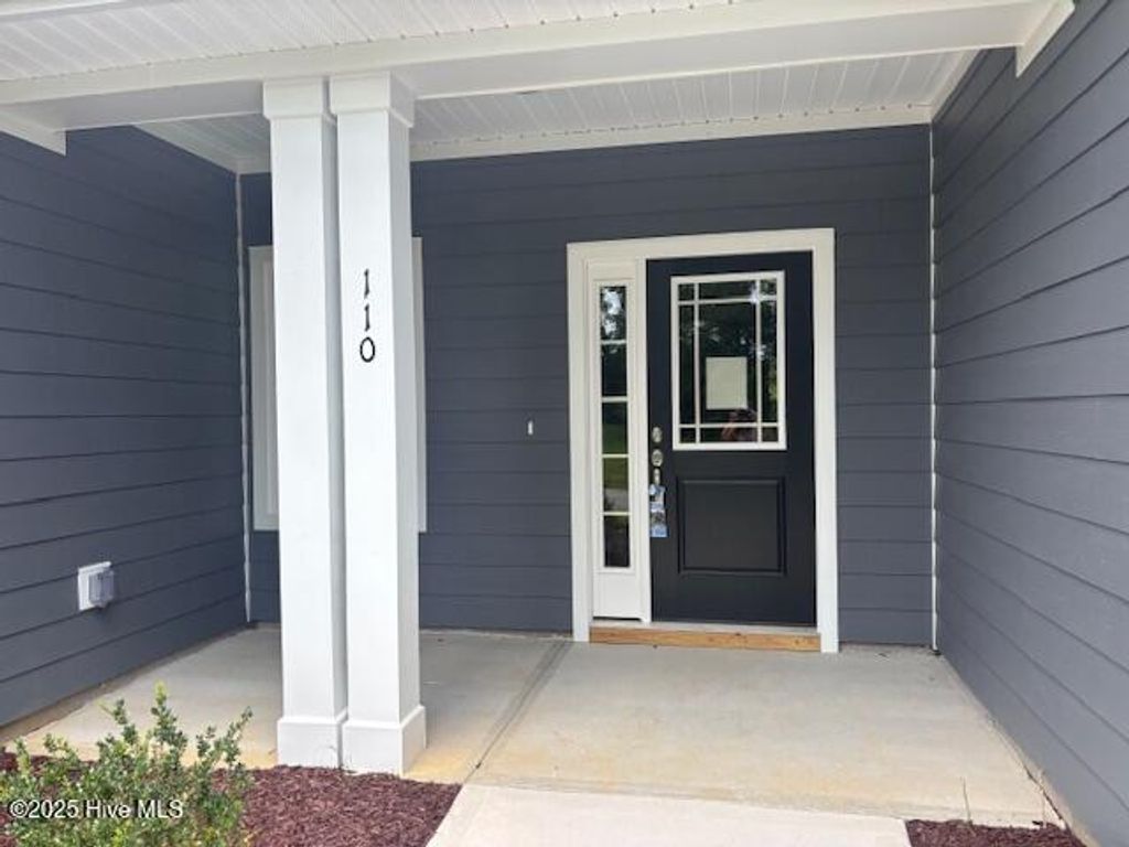 Photo of 110 Firethorn Circle, Wallace, NC 28466 (MLS # 100482026)