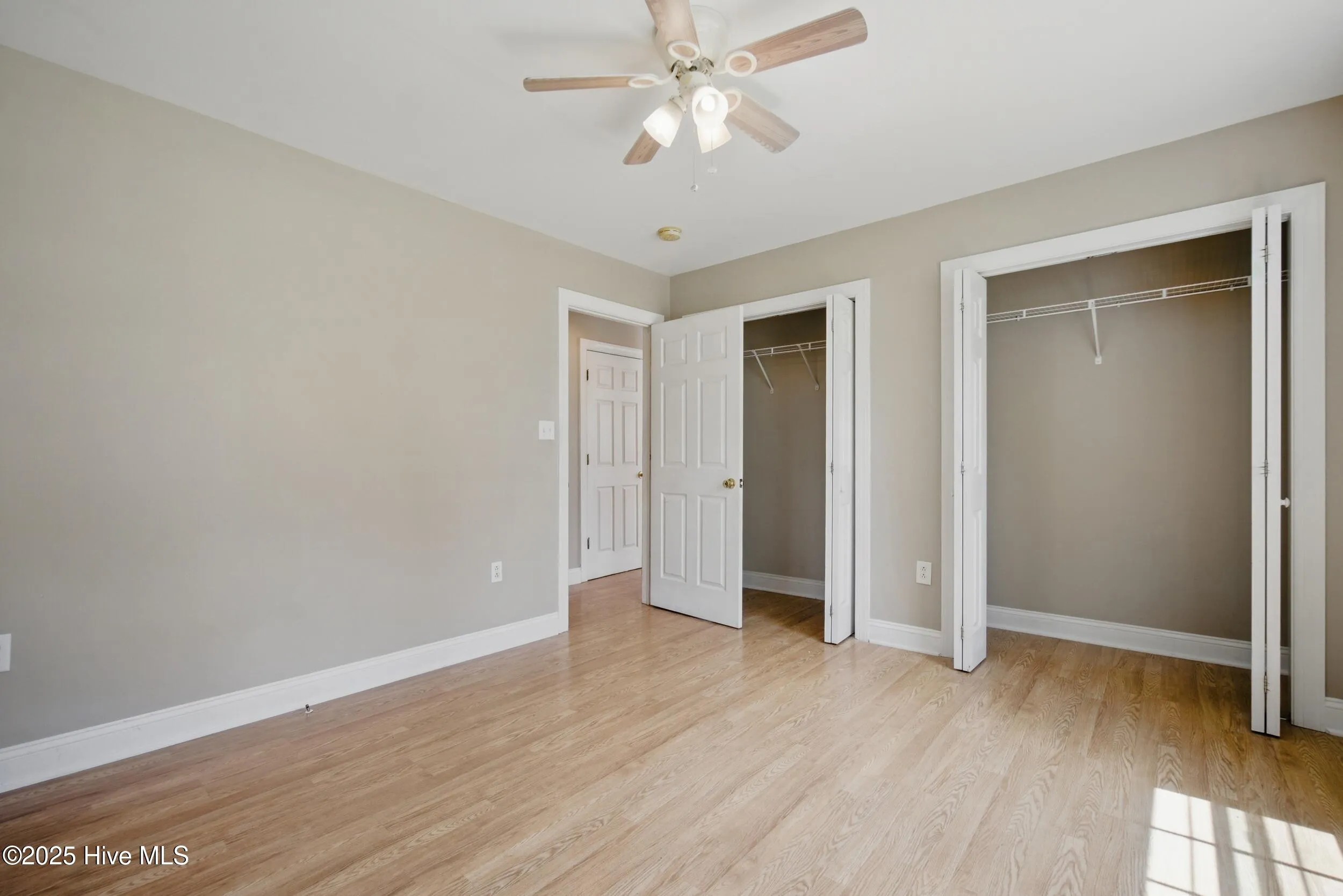 Elizabeth City, North Carolina 27909, United States, 3 Bedrooms Bedrooms, ,2 BathroomsBathrooms,Residential,Pending,123547