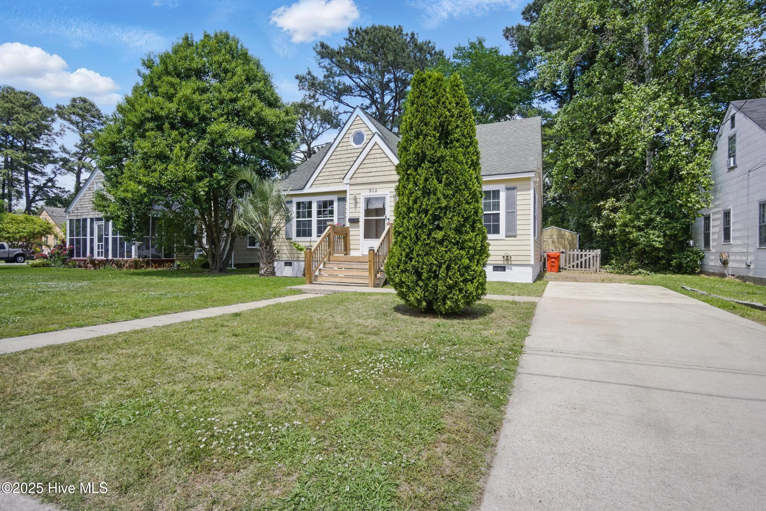 Elizabeth City, North Carolina 27909, United States, 3 Bedrooms Bedrooms, ,2 BathroomsBathrooms,Residential,Pending,123547