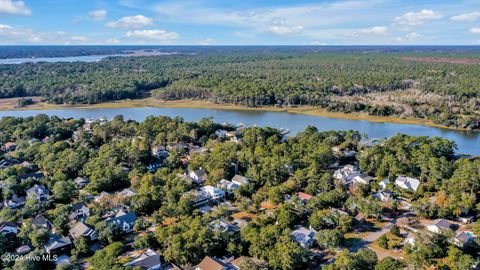 A home in Oak Island