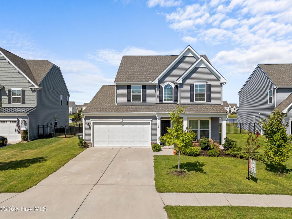 Photo of 202 Green Lake Road, Moyock, NC 27958 (MLS # 100526716)
