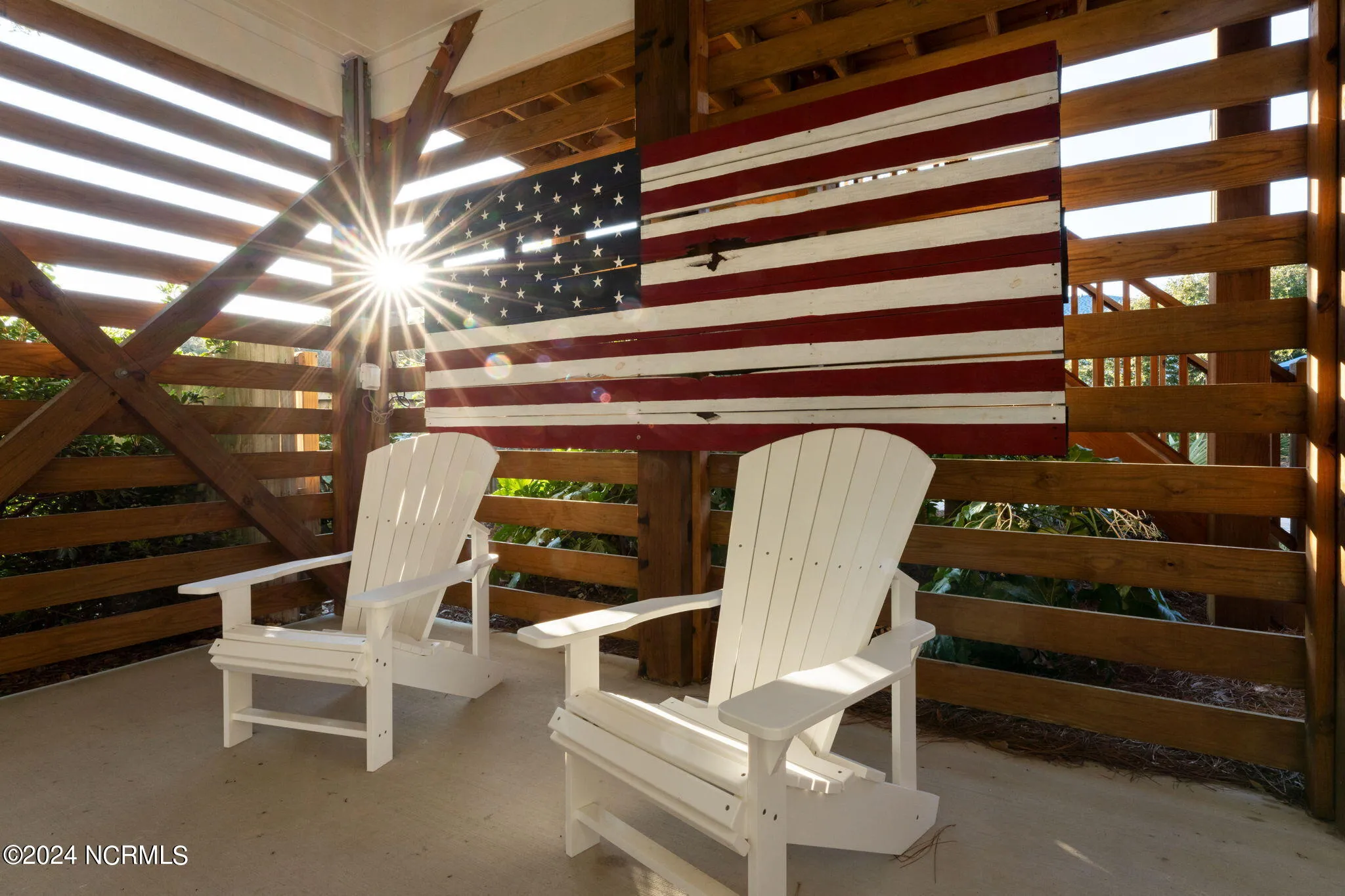 Surf City, North Carolina 28445, United States, 4 Bedrooms Bedrooms, ,3 BathroomsBathrooms,Residential,Pending,8886