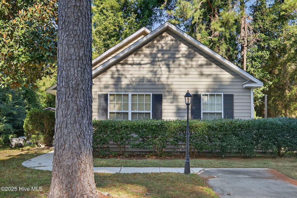 Photo of 522 Motts Creek Road, Wilmington, NC 28412 (MLS # 100538526)