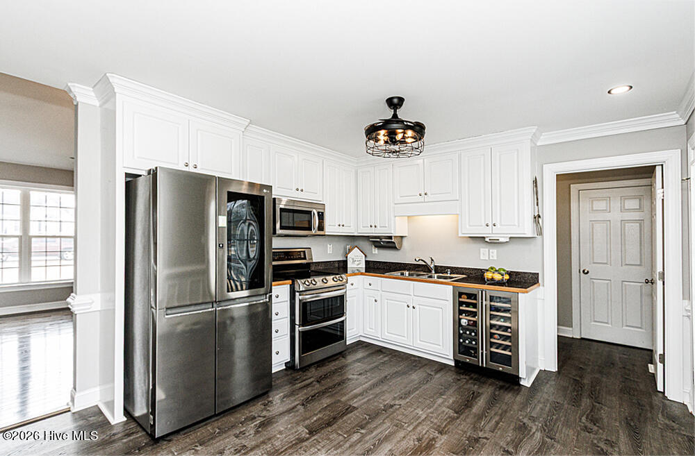 6707 Sassafras Court