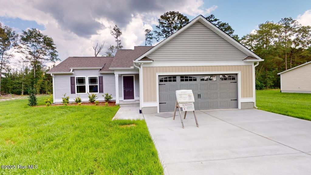 Photo of 304 Grand Oaks Drive, Goldsboro, NC 27530 (MLS # 100502672)