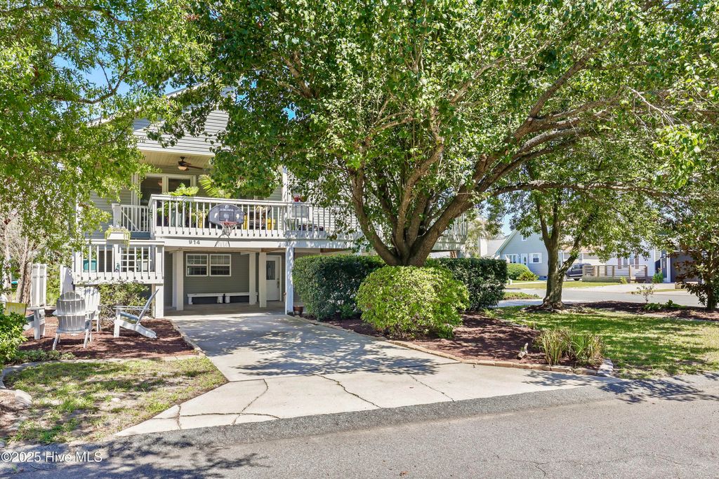 Photo of 914 Oceanward Lane, Carolina Beach, NC 28428 (MLS # 100519287)