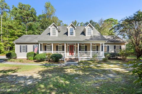 Photo of 136 S Belvedere Drive, Hampstead, NC 28443 (MLS # 100537413)