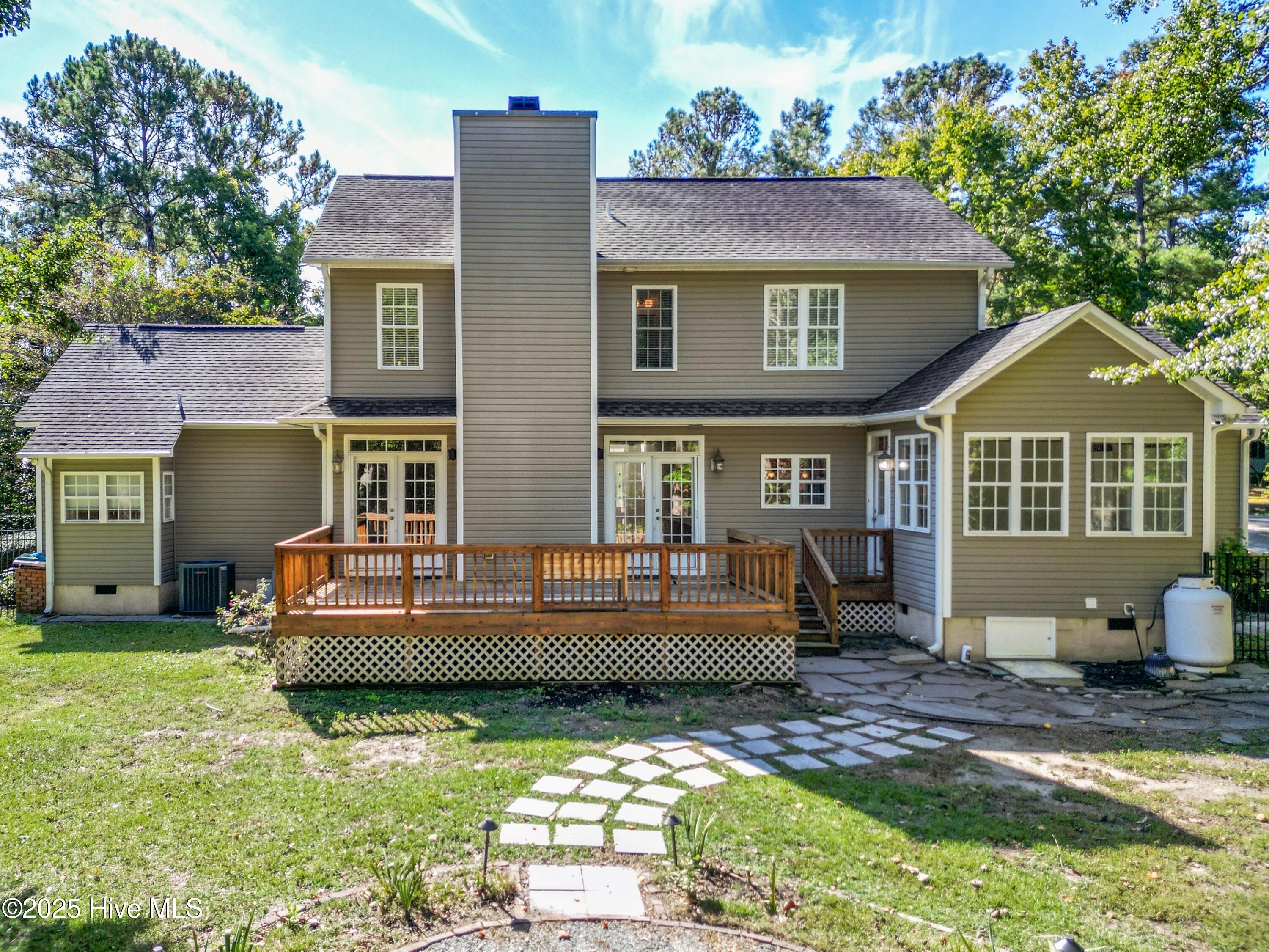 136 S Belvedere Drive