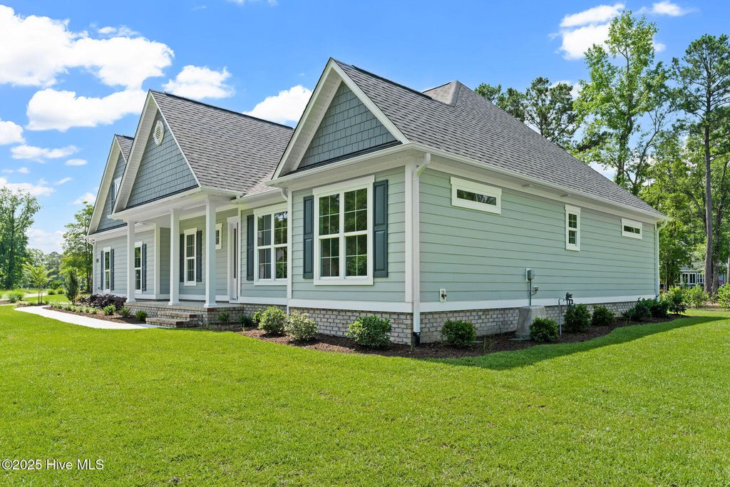 Photo of 9173 Fallen Pear Lane NE, Leland, NC 28451 (MLS # 100530000)