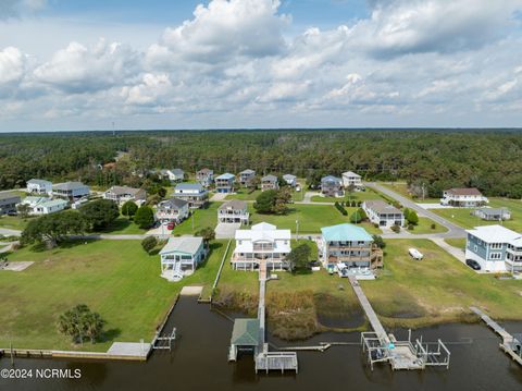 A home in Sneads Ferry