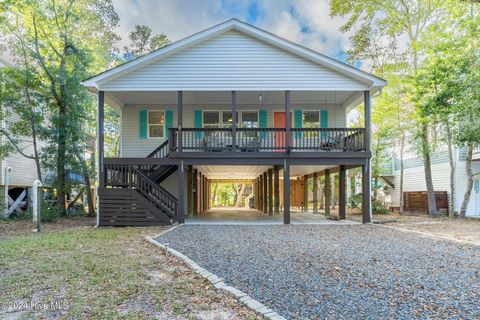 A home in Oak Island