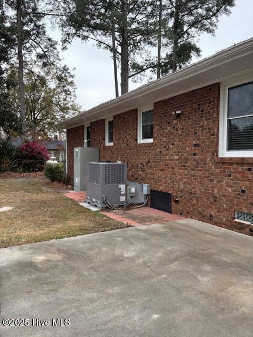 Photo of 1729 Holly Ridge Road, Kinston, NC 28504 (MLS # 100542420)