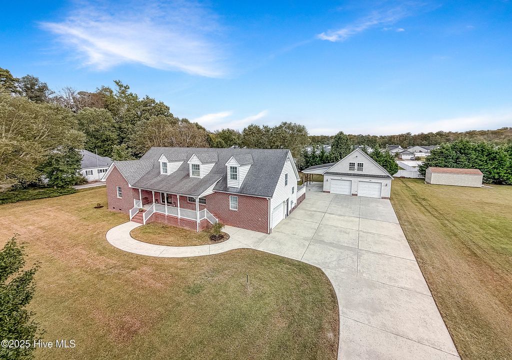 Photo of 106 Fox Lane, Moyock, NC 27958 (MLS # 100536615)