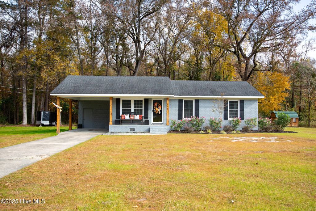 Photo of 316 Old Lumberton Road, Whiteville, NC 28472 (MLS # 100542481)