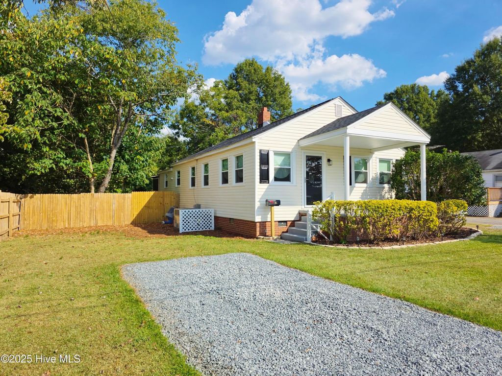 Photo of 305 N 10th Street, Erwin, NC 28339 (MLS # 100535778)