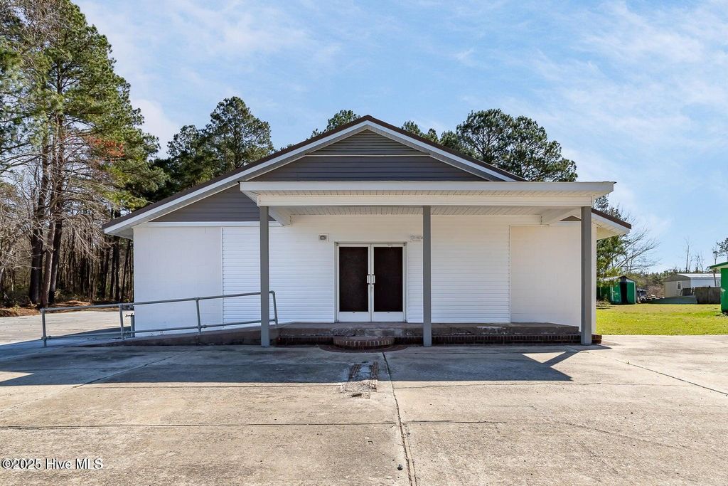 Photo of 1233 Haw Branch Road, Beulaville, NC 28518 (MLS # 100534696)