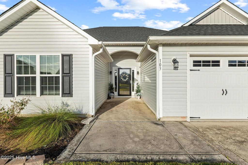Photo of 103 Goldstone Court, Jacksonville, NC 28546 (MLS # 100519253)