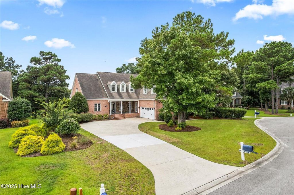 Photo of 203 Hatteras Court, Hampstead, NC 28443 (MLS # 100536137)