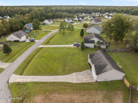 Tiny photo for 309 Otter Creek Court, Richlands, NC 28574 (MLS # 100535453)