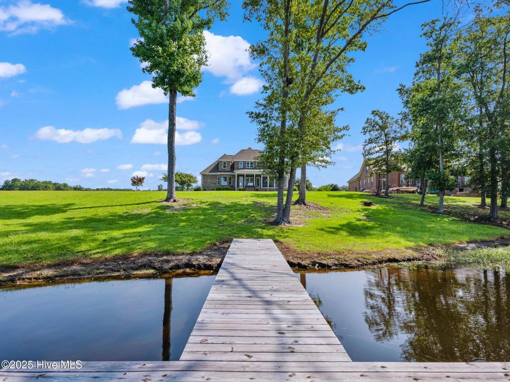 Photo of 309 Shoreline Drive, Princeton, NC 27569 (MLS # 100536716)