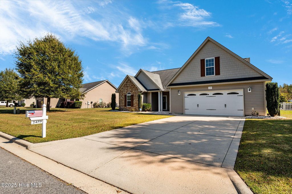 Photo of 2459 Kodiak Drive, Winterville, NC 28590 (MLS # 100537704)