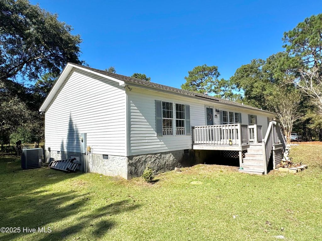 Photo of 1265 Gilbert Road SE, Bolivia, NC 28422 (MLS # 100537174)