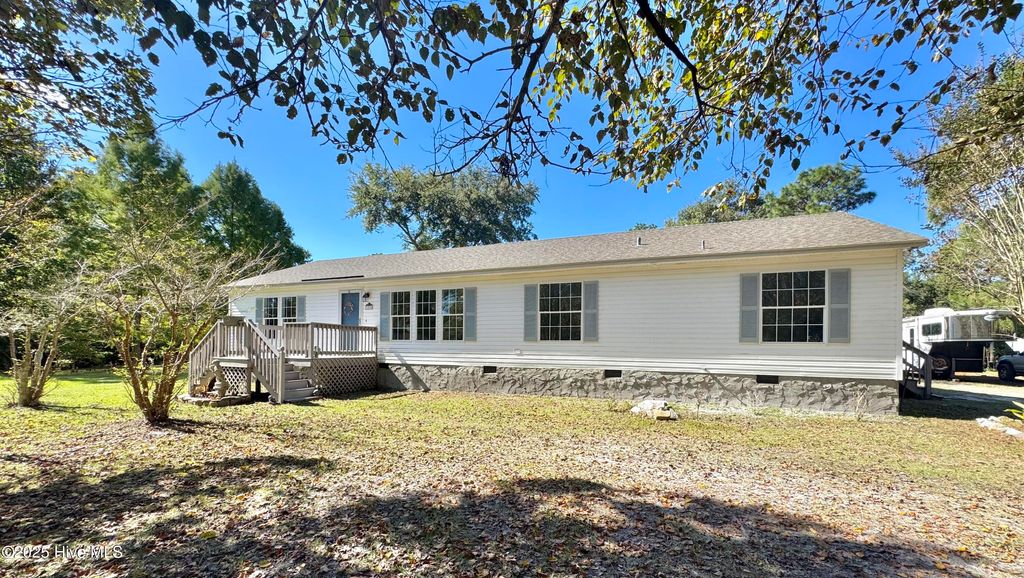 Photo of 1265 Gilbert Road SE, Bolivia, NC 28422 (MLS # 100537174)