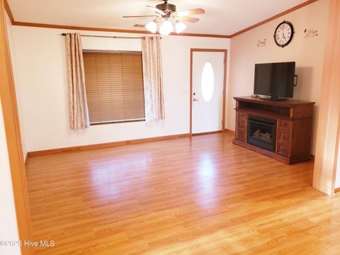 A home in Lake Waccamaw