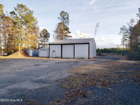 A home in Lake Waccamaw