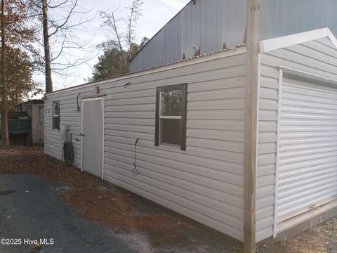 A home in Lake Waccamaw