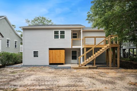 A home in Oak Island