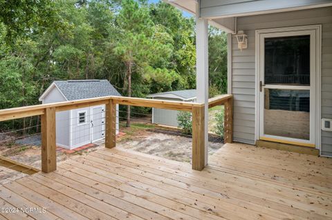 A home in Oak Island