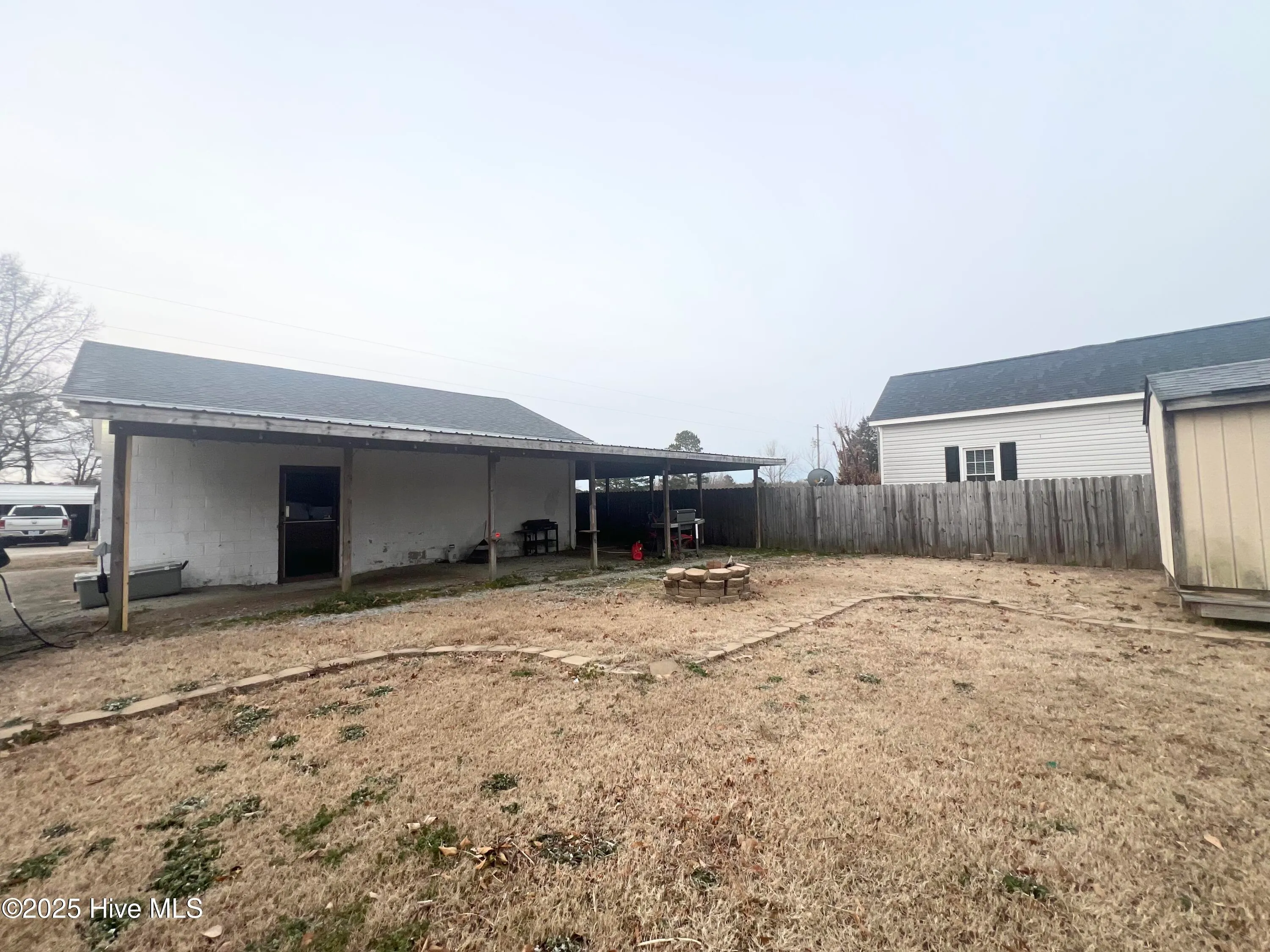 Tarboro, North Carolina 27886, United States, 2 Bedrooms Bedrooms, ,2 BathroomsBathrooms,Residential,Pending,131557