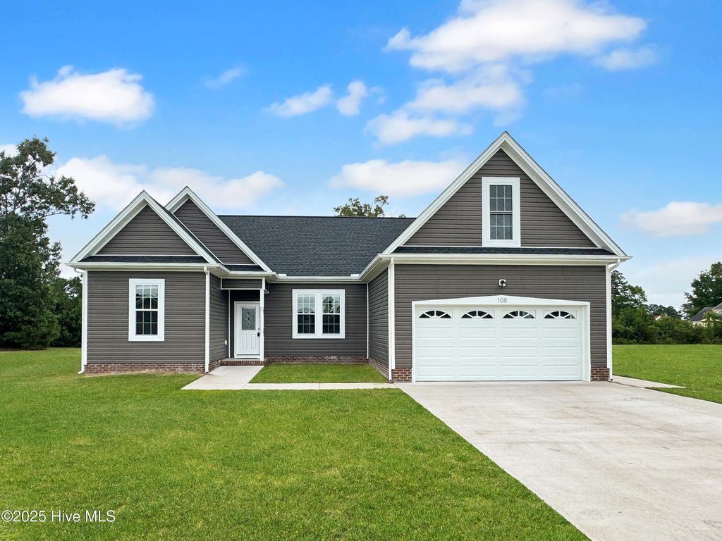 Photo of 108 Crossbow Court, Elizabeth City, NC 27909 (MLS # 100536620)