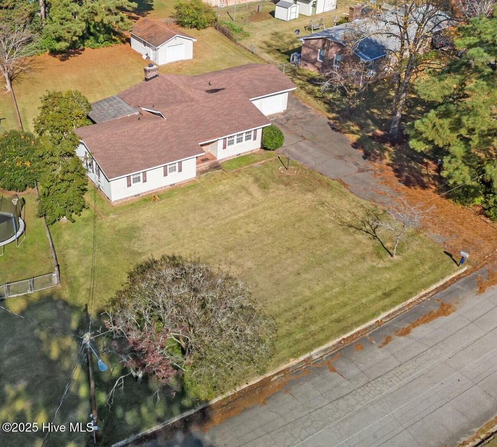 Photo of 108 Circle Drive, Spring Hope, NC 27882 (MLS # 100539094)