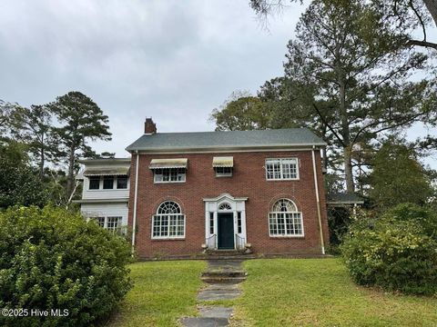 Photo of 712 S Main Street, Bladenboro, NC 28320 (MLS # 100539178)