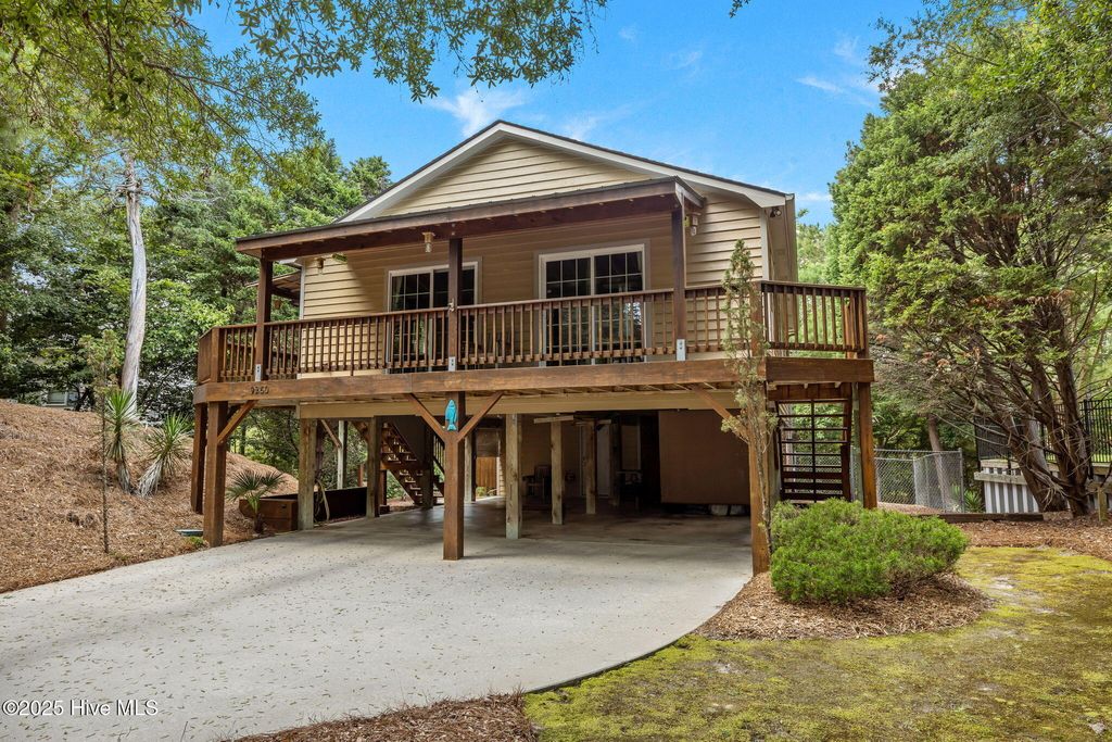 Photo of 9260 Osprey Ridge Drive, Emerald Isle, NC 28594 (MLS # 100543162)