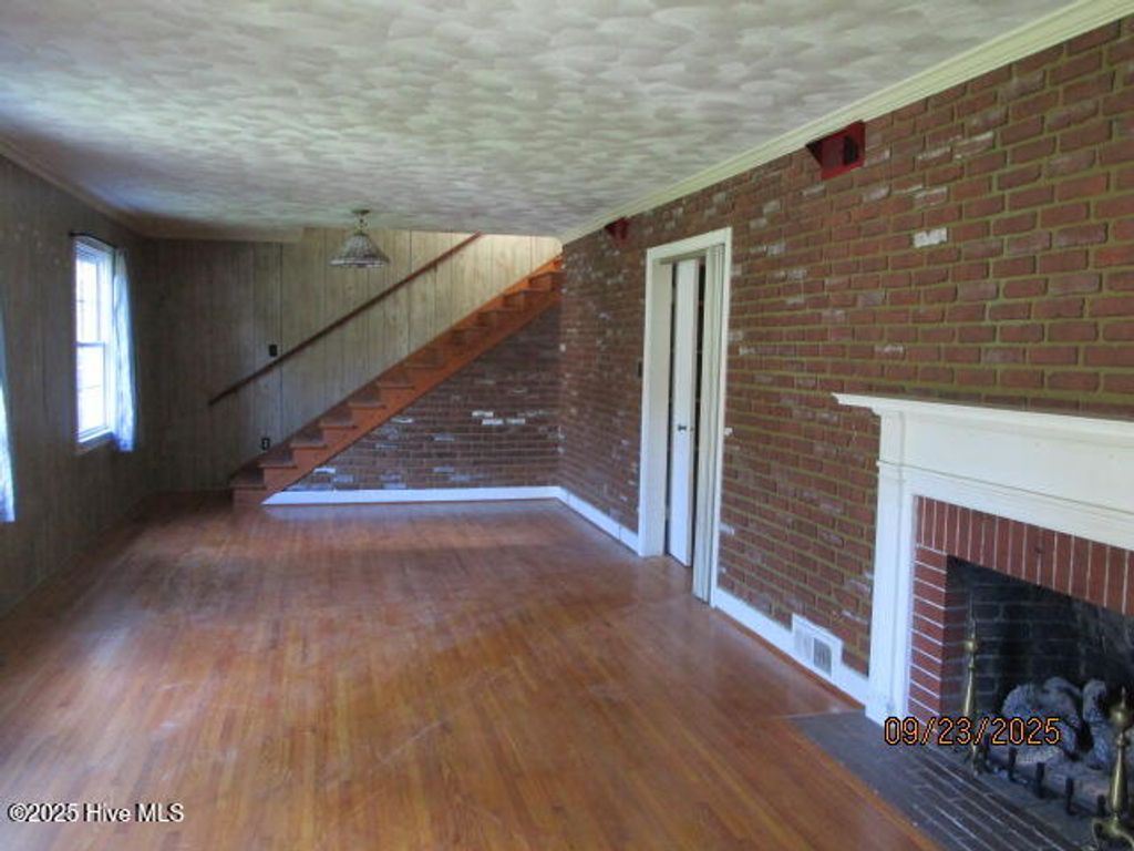 Photo of 1321 N Williams Circle, Elizabeth City, NC 27909 (MLS # 100538879)