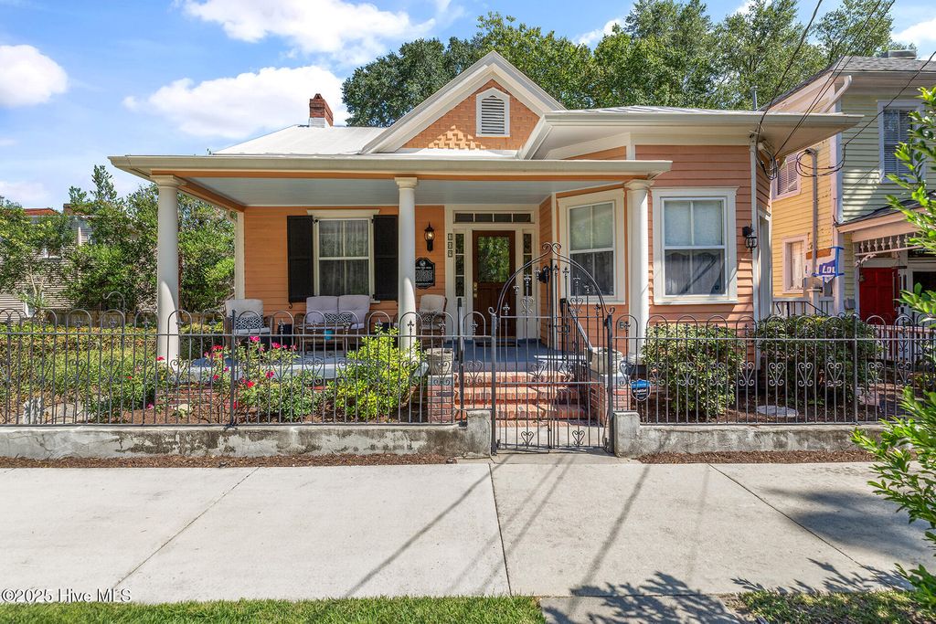 Photo of 209 S 6th Street, Wilmington, NC 28401 (MLS # 100531765)