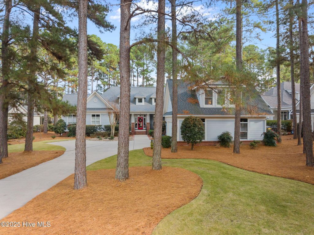 Photo of 12 Wellington Drive, Pinehurst, NC 28374 (MLS # 100543389)