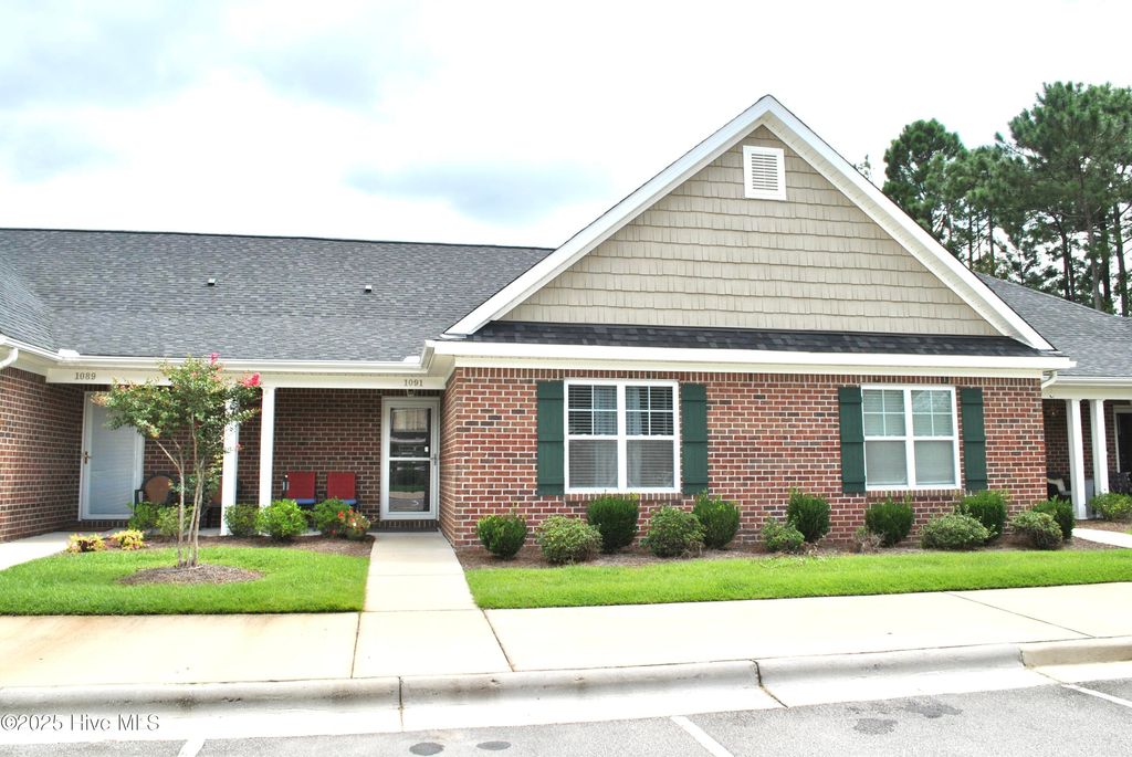 Photo of 1091 Bridgeport Way, Leland, NC 28451 (MLS # 100486641)