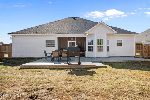 Tiny photo for 238 Crossroads Store Drive, Jacksonville, NC 28546 (MLS # 100539854)